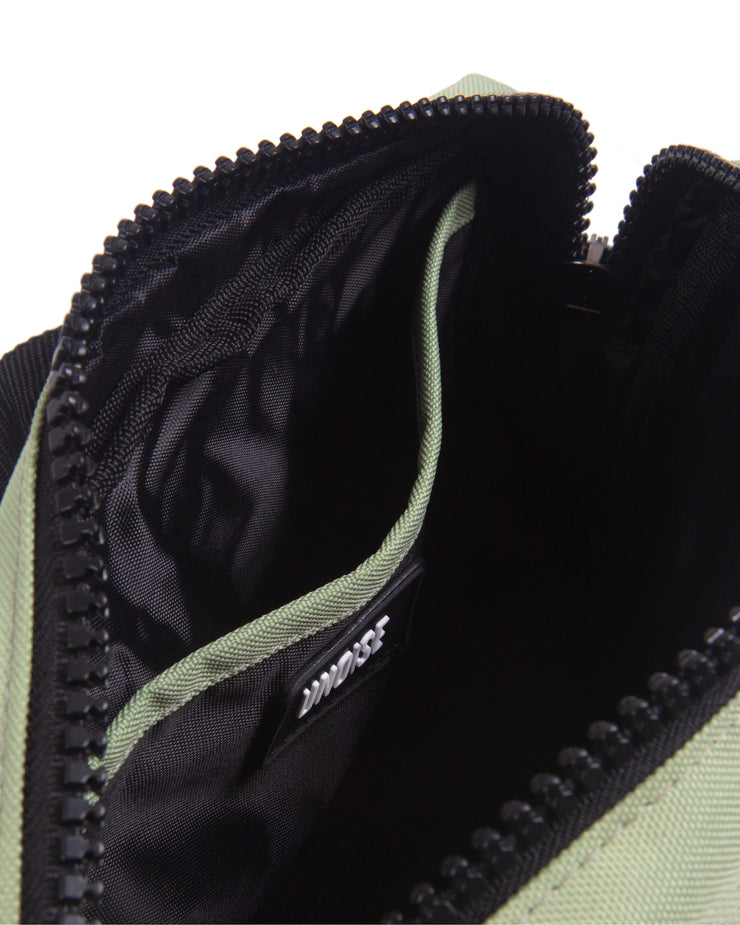 green shoulder bag